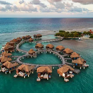 sandals-royal-caribbean-all-inclusive-resort-private.greaterantilleshotels.net/