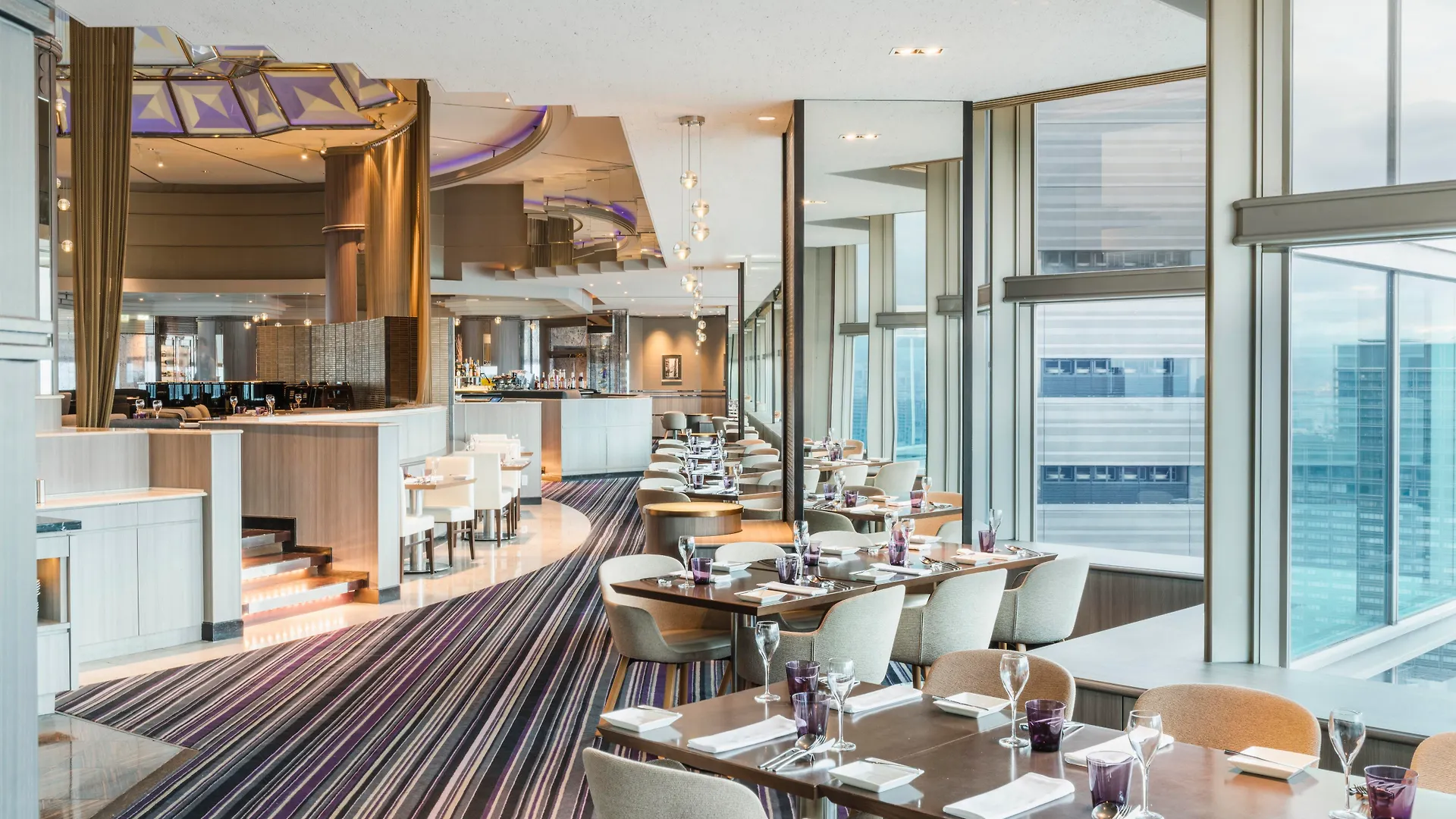 Swissotel Nankai Osaka 5*,