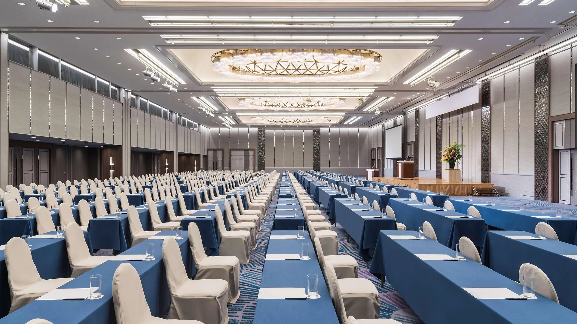 Swissotel Nankai Osaka Hotel